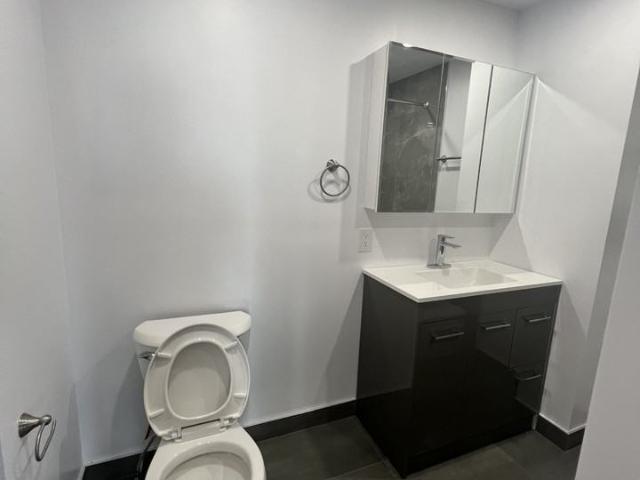 4635 Avenue Clanranald 1 Bedroom Apartment for Rent at 4635 Av Clanranald, Montréal, QC H3X 2R8 Snowdon
