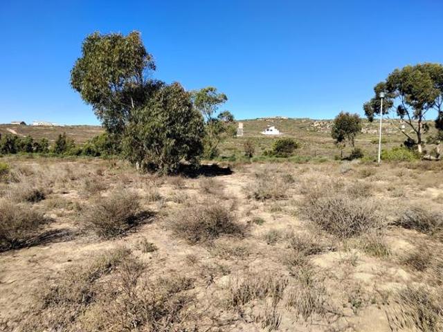 463 m² Land available in St Helena Views