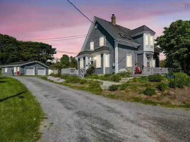 4648 332 Highway, East Lahave, NS, B4V 0V7 Luxury House for.