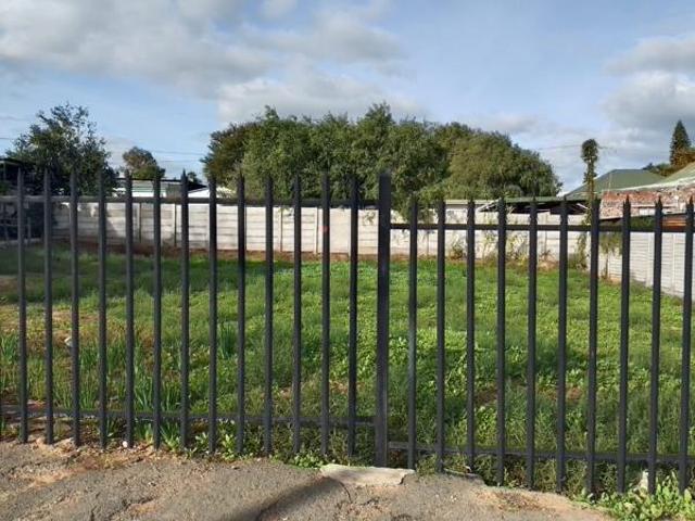 464 m² Land available in Oudtshoorn
