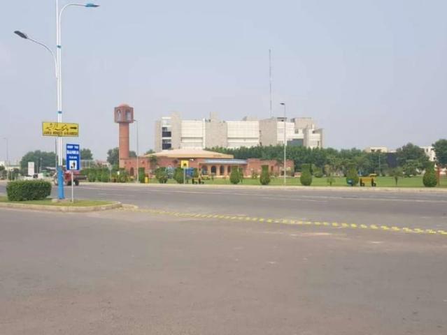 464/ phase 3 facing park plot is available for sale in bahria orchard Lahore Bahria Orchard ID 25071