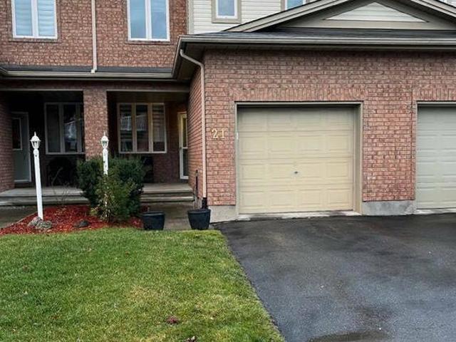 465 000 Maison en rangée de ville à Gatineau Hull