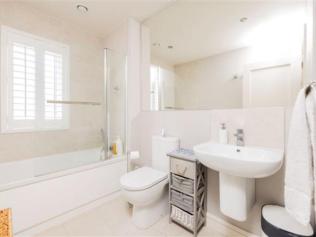 465,000 | 43 Taylor Hill Grange, Balbriggan, County Dublin Wall Tuckey Properties 5007 MyHome. Ie Residential