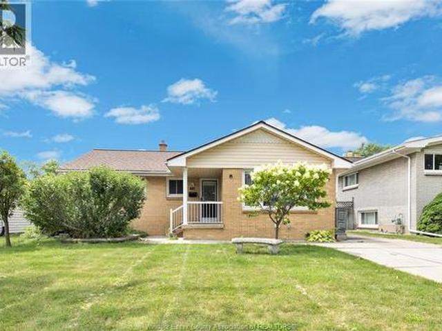 465 Christopher, Windsor, ON, N8S 3X1 house for sale | Listing ID 26017 | Royal LePage