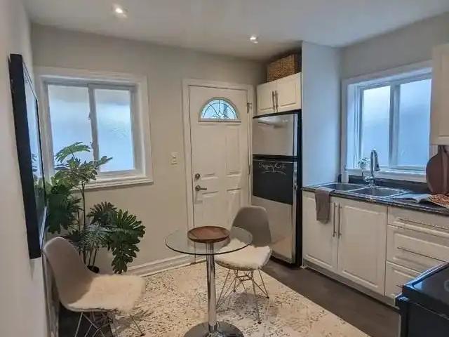 465 Ashdale Avenue #2