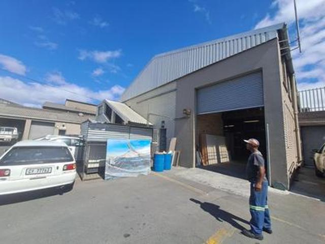 465m² warehouse to rent in beaconva.