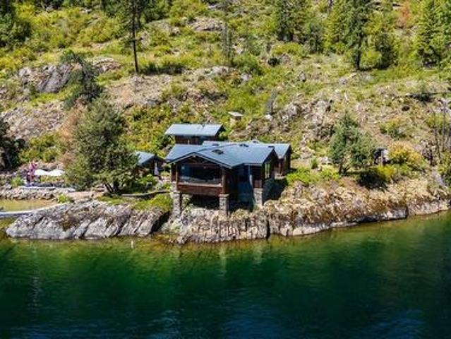 4660 Boat Access West Side, Christina Lake, BC, V0H 1E0 house for sale | Listing ID 10394 | Royal LePage