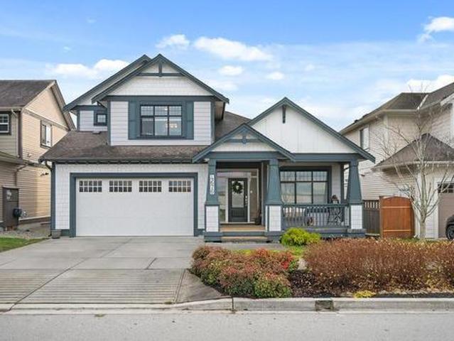 4676 Blue Heron Way, Tsawwassen, BC, V4M 0A8 house for sale | Listing ID R2994 | Royal LePage