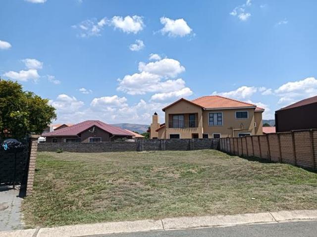 467 m² Land available in Waterkloof East