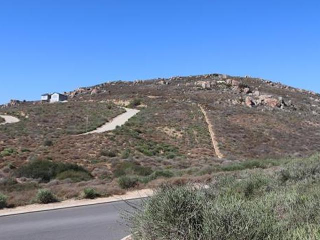 467 m² Land available in St Helena Views