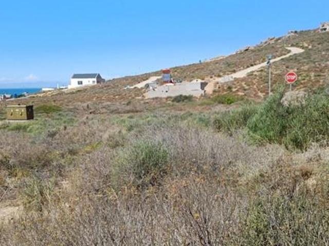 467 m² Land available in St Helena Views