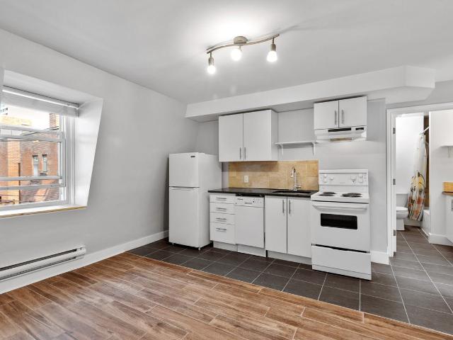 467 Slater and 486 Albert Studio Apartment for Rent at 467 Slater St, Ottawa, ON K1R 5C2 Downtown Ottawa