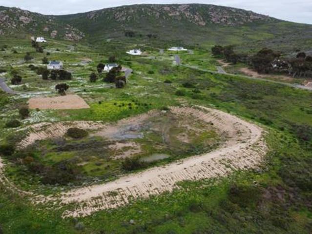 469 m² Land available in St Helena Views