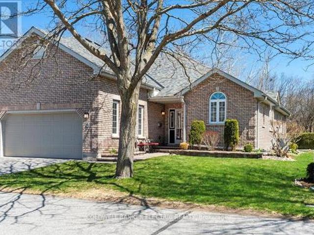 46 300 Franmor Drive, Peterborough East North, ON, K9H 7R2 townhouse for sale | Listing ID X12109 | Royal LePage