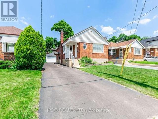 46 Tiago Avenue, Toronto, ON, M4B 2A2 house for lease | Listing ID E13460 | Royal LePage