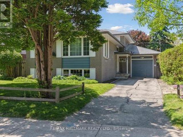 46 Cathedral Bluffs Drive, Toronto, ON, M1M 2T9 house for sa.