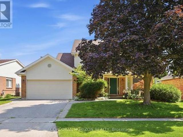 46 Devils Creek Drive, Cambridge, ON, N1S 4Y3 house for sale | Listing ID X13701 | Royal LePage
