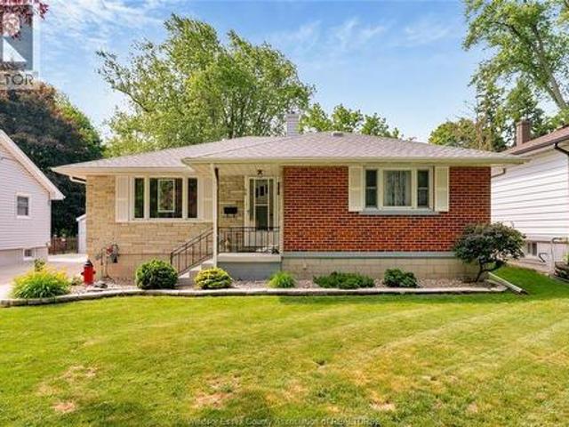 46 Grace Avenue, Leamington, ON, N8H 1K9 house for sale | Listing ID 26014 | Royal LePage