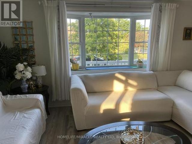 46 Inniswood Upper Level Drive, Toronto, ON, M1R 1E5 house for lease | Listing ID E13617 | Royal LePage