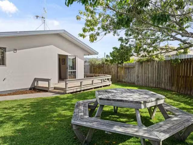 46 Kane Road, Papamoa Beach, Tauranga For Sale