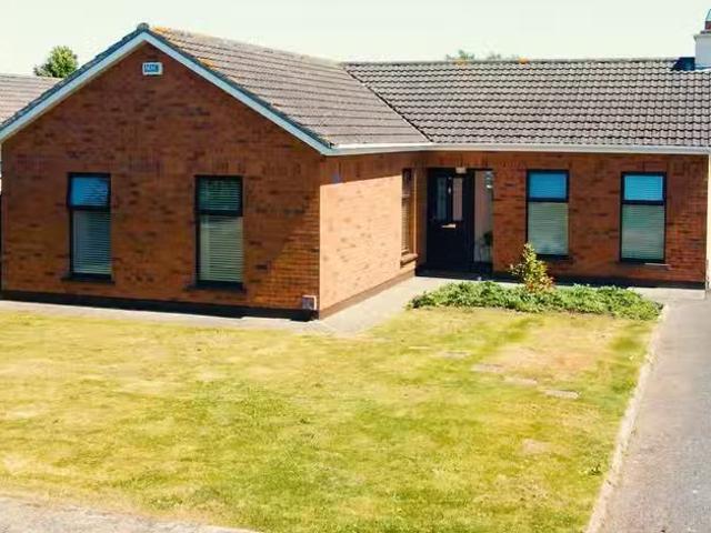 46 Mansfield Grove, Athy, Co. Kildare, R14AW08 is for sale
