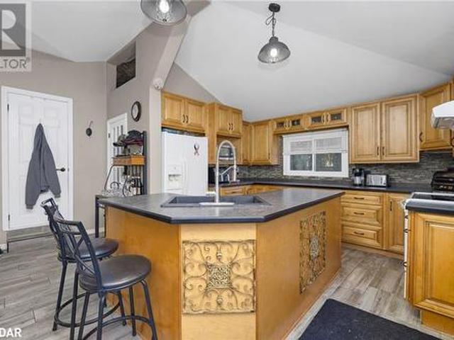 46 Main St Street S, Acton, ON, L7J 1X4 house for sale | Listing ID 40714 | Royal LePage