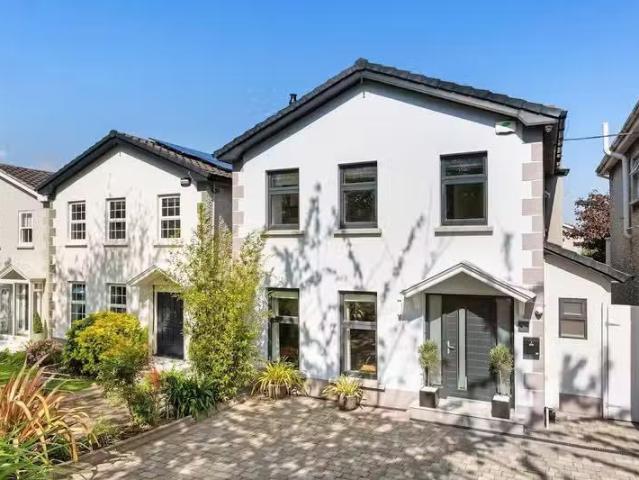 46 Monastery Rise, Clondalkin, Dublin 22, D22N840 is for sale
