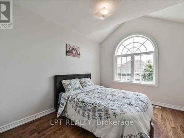 46 Ozner Crescent, Vaughan, ON, L4H 0E1 house for lease | Listing ID N13429 | Royal LePage