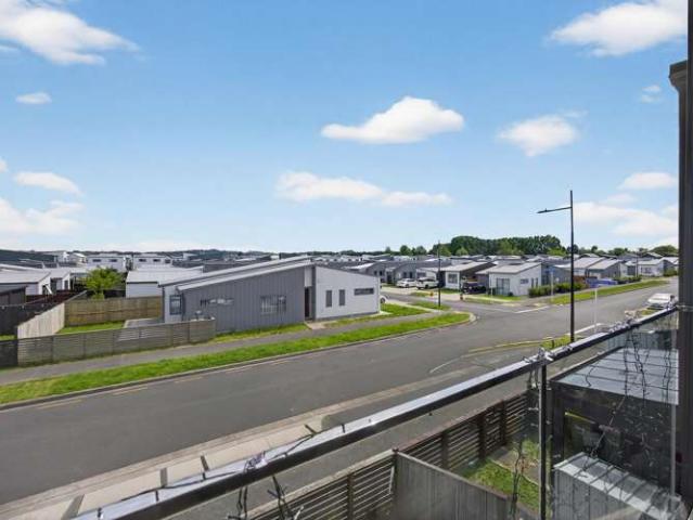 46 Parahau Road, Papakura