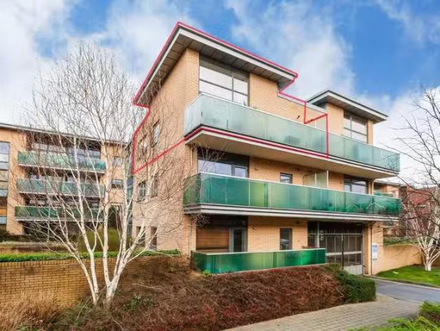 46 Rosanule, Phoenix Park Racecourse, Castleknock, Dublin 15.