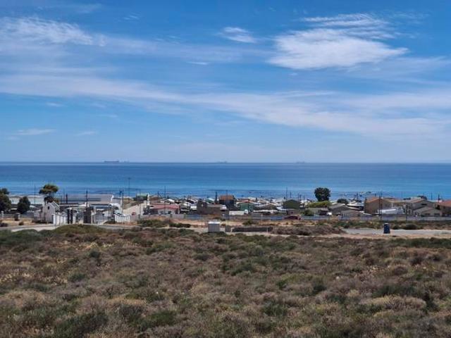 470 m² Land available in St Helena Views