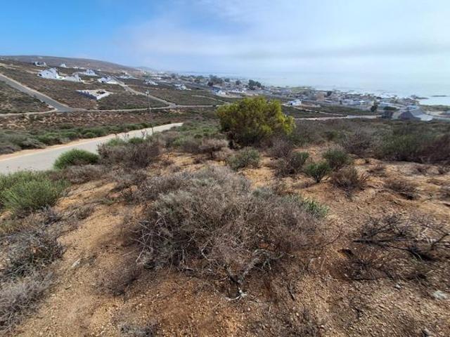 470 m² Land available in St Helena Views