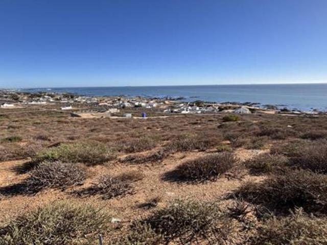 470 m² Land available in St Helena Views