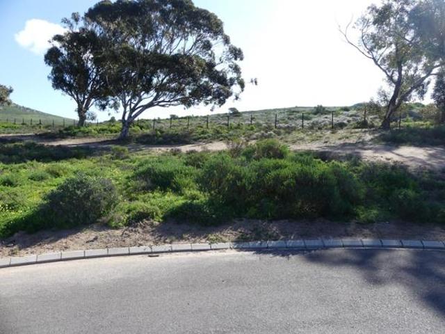 470 m² Land available in St Helena Views