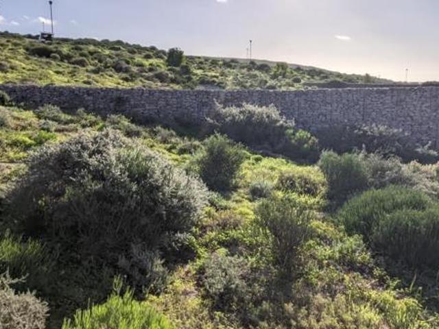 470 m² Land available in St Helena Views