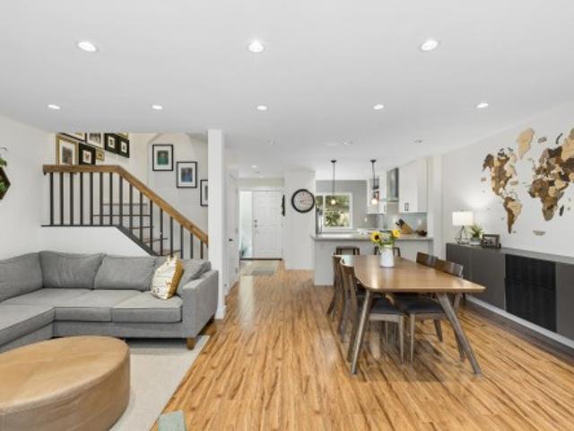 4715 Hoskins Road, North Vancouver, BC, V7K 2R3 townhouse for sale | Listing ID R3140 | Royal LePage