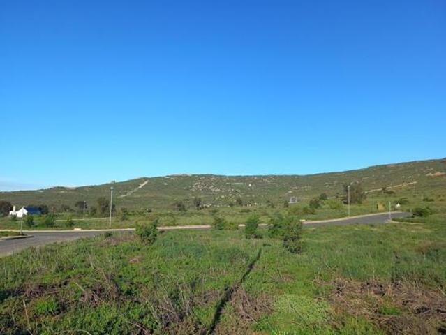 471 m² Land available in St Helena Views