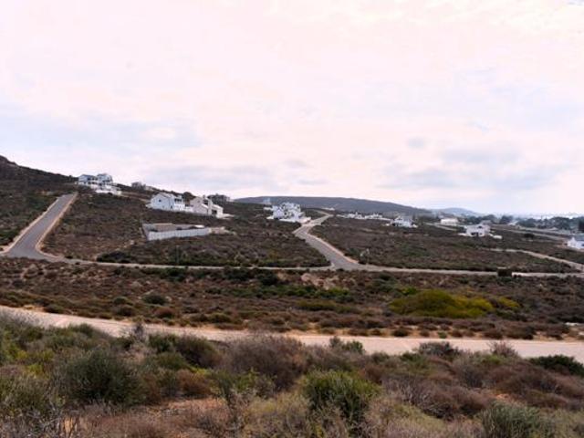 471 m² Land available in St Helena Views