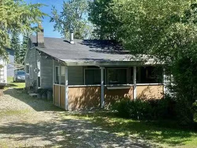 4727 43 St, Rural Lac Ste. Anne County, AB, T0E 0A0 recreati.