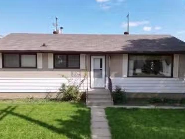 4720 52 Avenue, High Prairie, AB, T0G 1E0 house for sale Li.