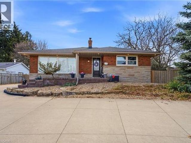 473 Mohawk Road W, Hamilton, ON, L9C 1X3 house for sale | Listing ID 40844 | Royal LePage