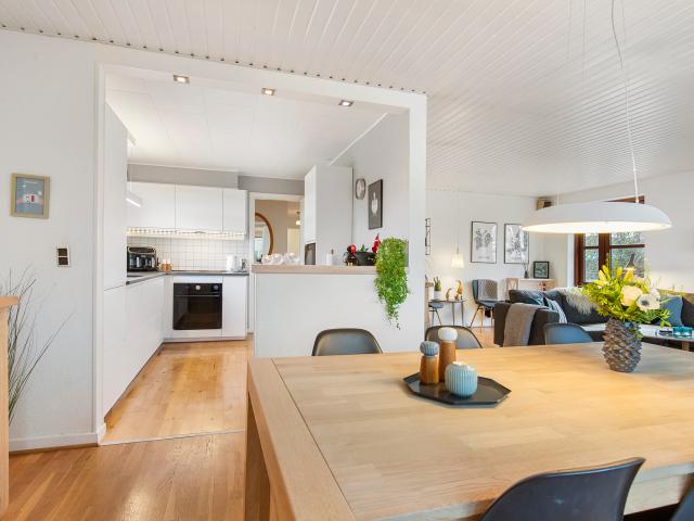 47474725 Thøger Larsens Vej 39 Charmerende villa med udestue og energivenlige løsninger RealMæglerne
