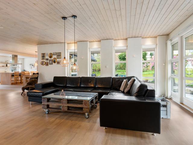 47425 Damvejen 2 Stor villa med komfort og familievenlig planløsning RealMæglerne