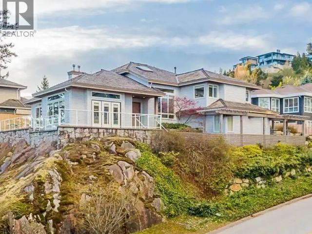 4751 HEADLAND DRIVE