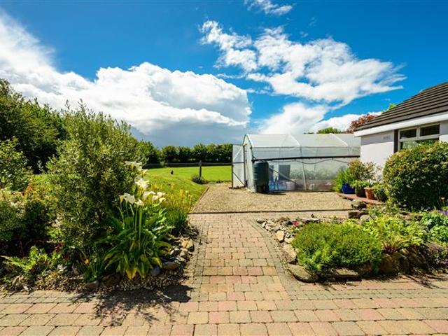 475,000 | Shanagraigue, Carrigaline, Cork Michael Pigott Auctioneer & Valuer 4831 MyHome. Ie Residential