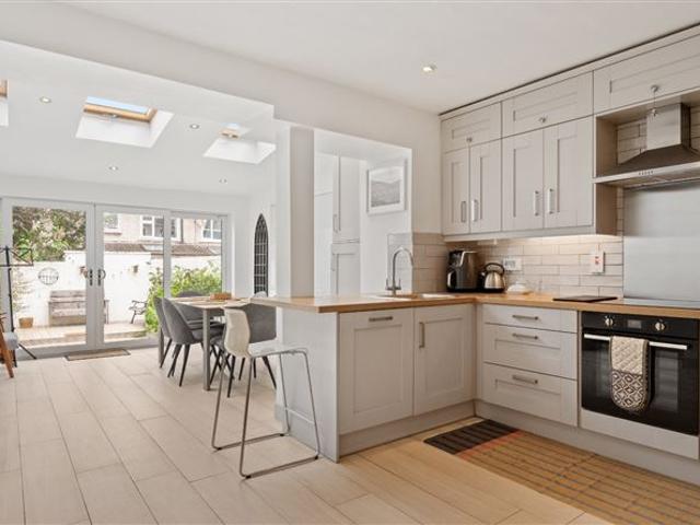 475,000 | 170 Beauvale Park, Artane, Dublin 5 DNG Fairview 5001 MyHome. Ie Residential