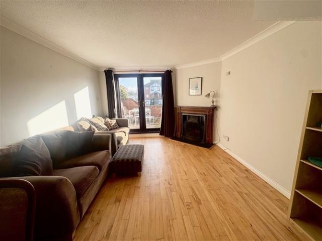 475,000 | 18 White Oaks, Clonskeagh, Dublin 14 DFM 4963 MyHome. Ie Residential