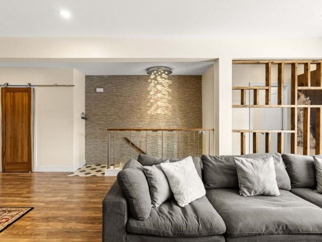 475 Rue Robertson
