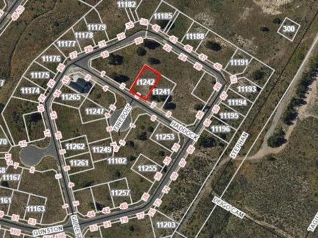 476 m² Land available in St Helena Views