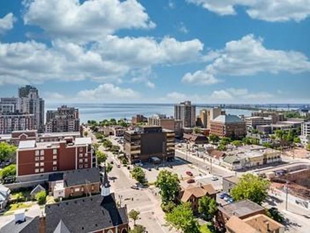 477 Elizabeth St 2 Bedroom Apartment for Rent at 477 Elizabeth St, Burlington, ON L7R 2M3 Brant